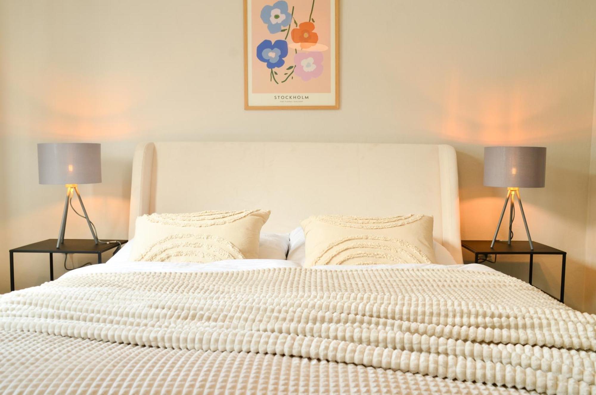 Milpau Bottrop 2 - Modernes Und Zentrales Premium-Apartment Fuer 4 Personen Mit Queensize-Bett Und Einzelbetten - Netflix, Nespresso Und Smart-Tv Eksteriør bilde